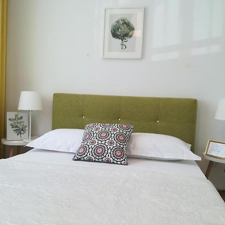 Guesthouse Smart Букурещ Екстериор снимка
