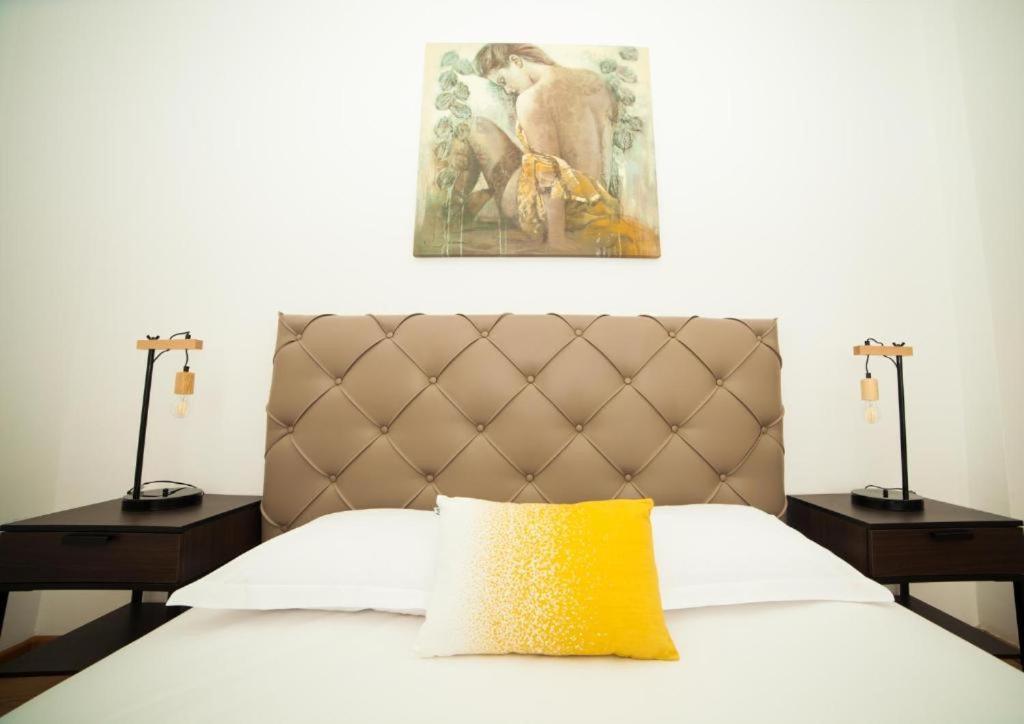 Guesthouse Smart Букурещ Екстериор снимка
