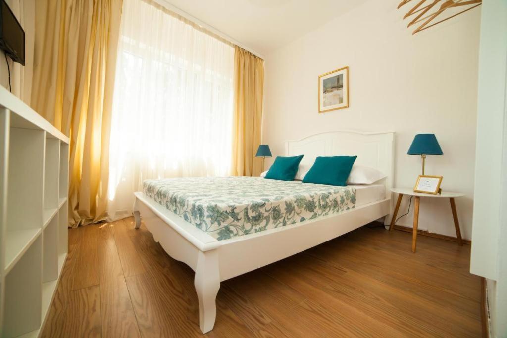 Guesthouse Smart Букурещ Екстериор снимка