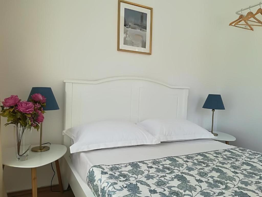 Guesthouse Smart Букурещ Екстериор снимка