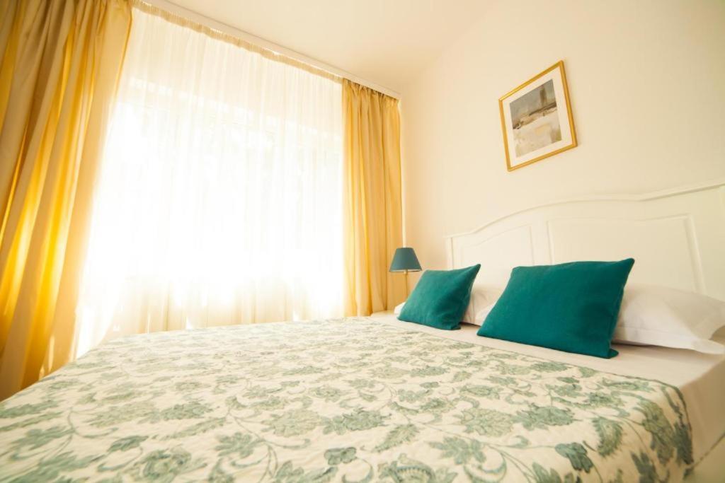 Guesthouse Smart Букурещ Екстериор снимка