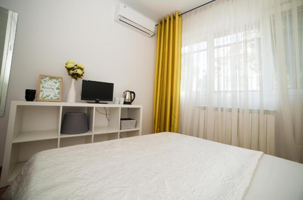 Guesthouse Smart Букурещ Екстериор снимка
