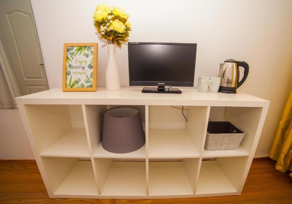 Guesthouse Smart Букурещ Екстериор снимка